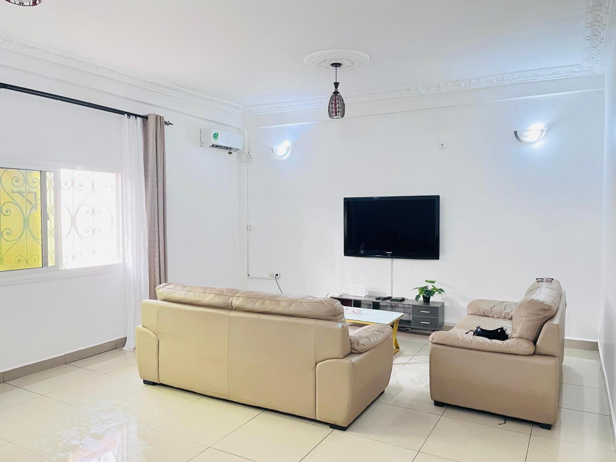 Appartements Modernes, Wifi, Tv - Yaounde, Omnisports Exterior photo